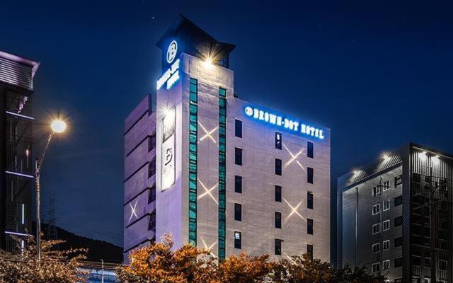 Brown Dot Hotel Jeonggwan Puszan Kültér fotó