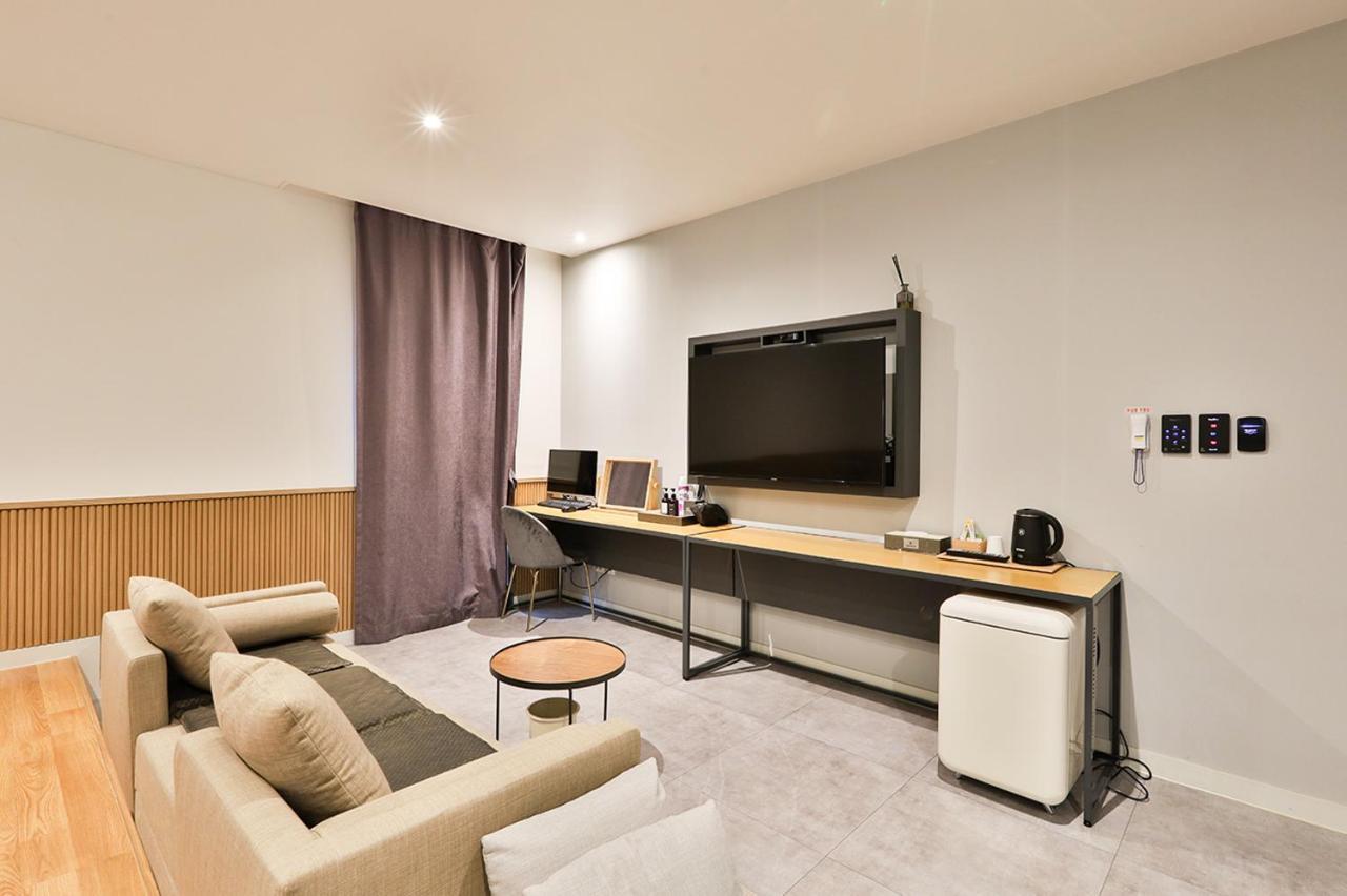 Brown Dot Hotel Jeonggwan Puszan Kültér fotó